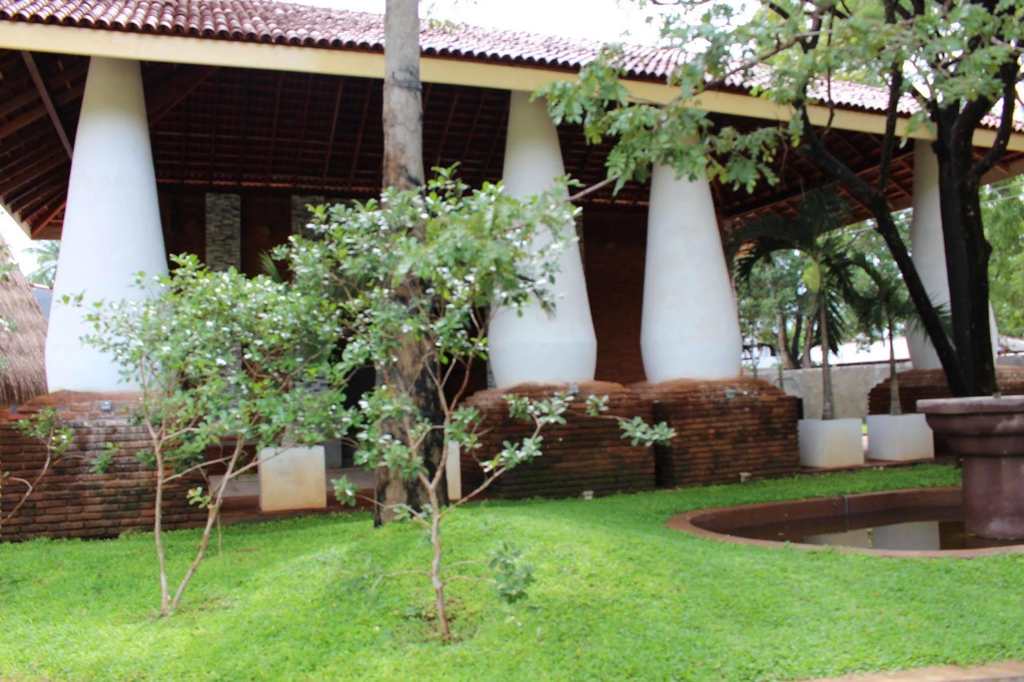 Avasta Resort And Spa Anuradhapura Εξωτερικό φωτογραφία