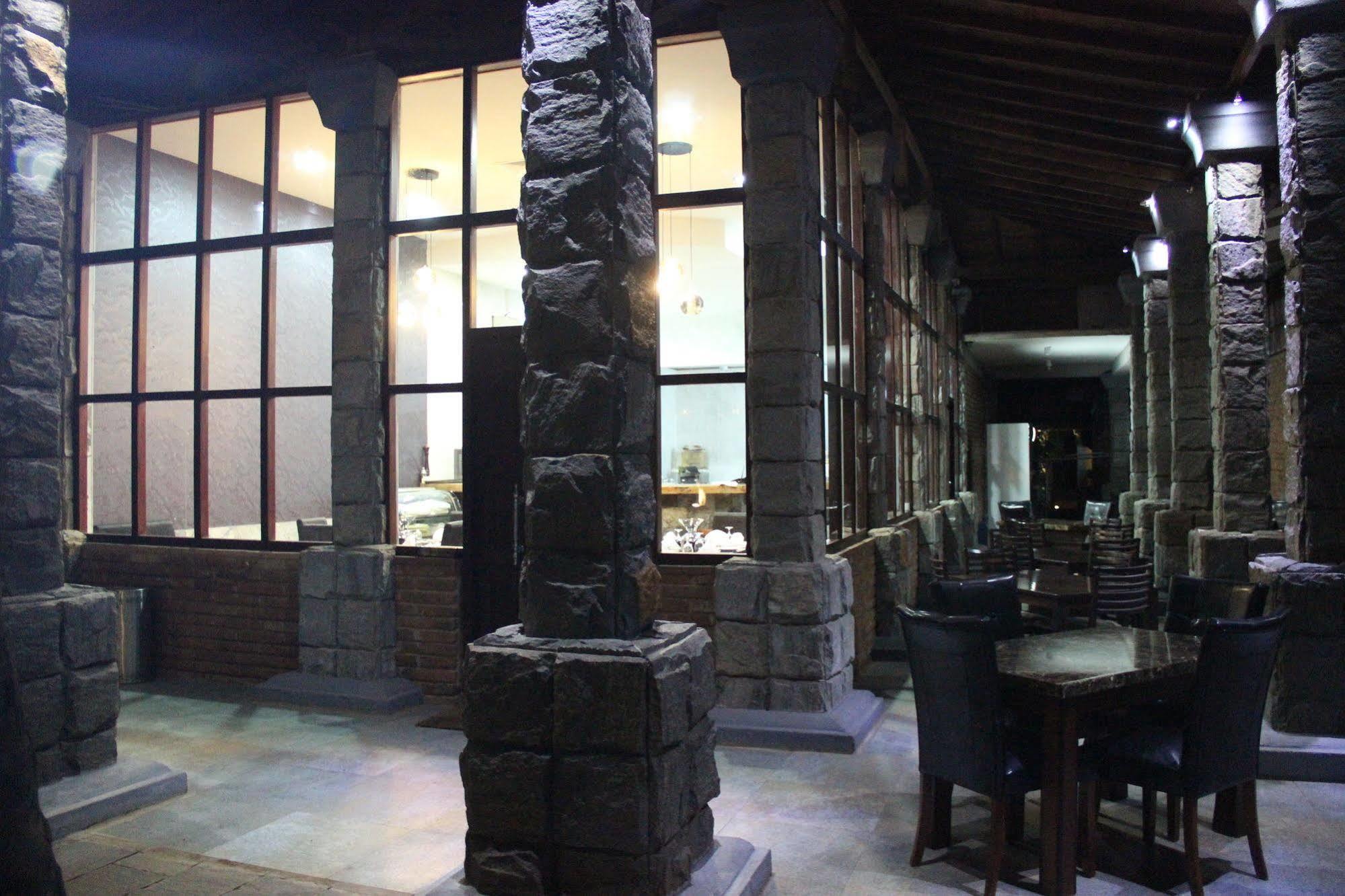 Avasta Resort And Spa Anuradhapura Εξωτερικό φωτογραφία