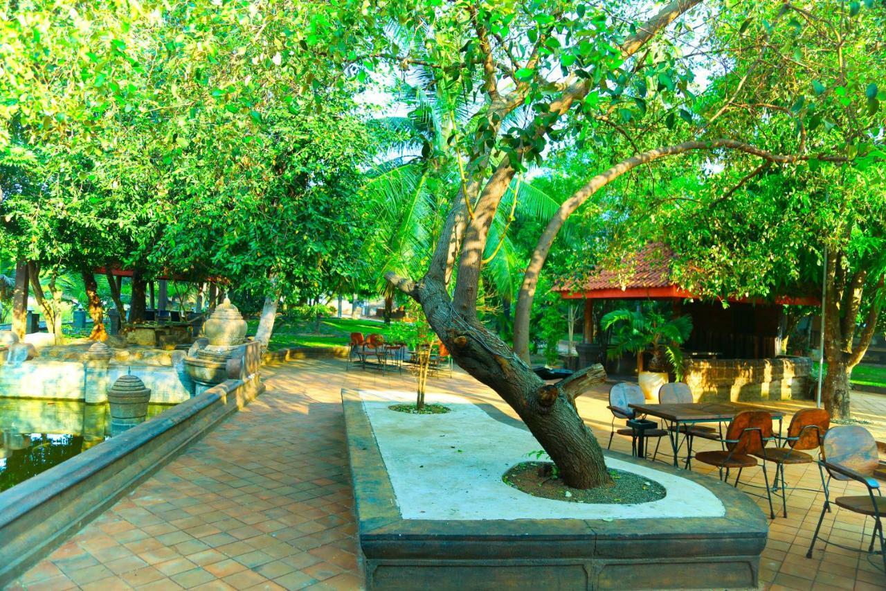 Avasta Resort And Spa Anuradhapura Εξωτερικό φωτογραφία